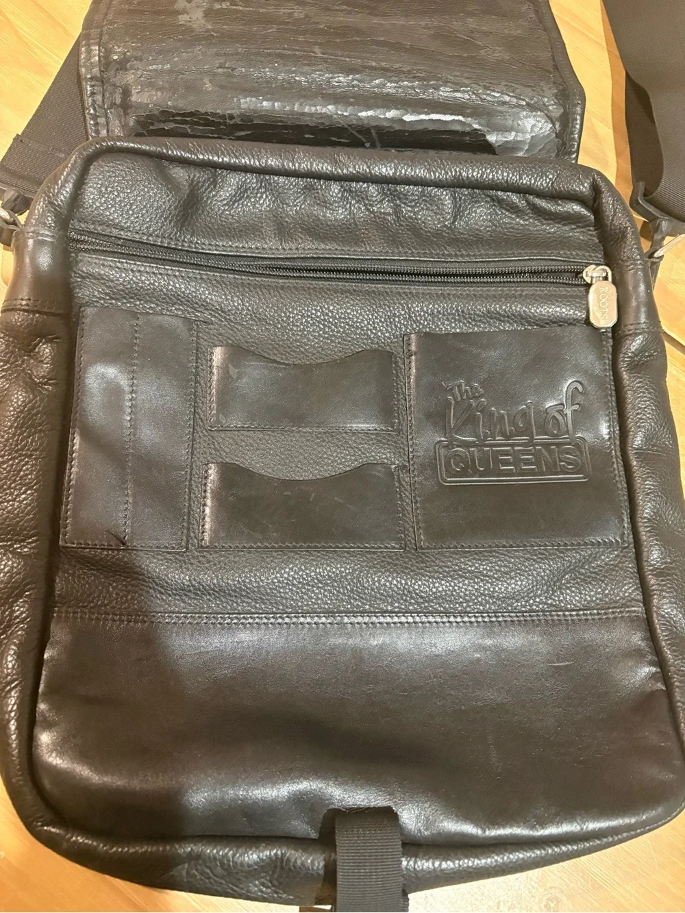 ROOTS Black Leather Men's Laptop/Messenger Bag